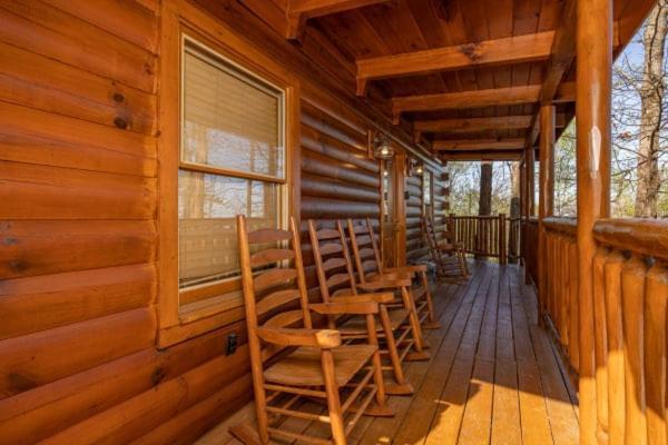 Views, Game Room And Hot Tub Bearway To Heaven Sevierville Esterno foto