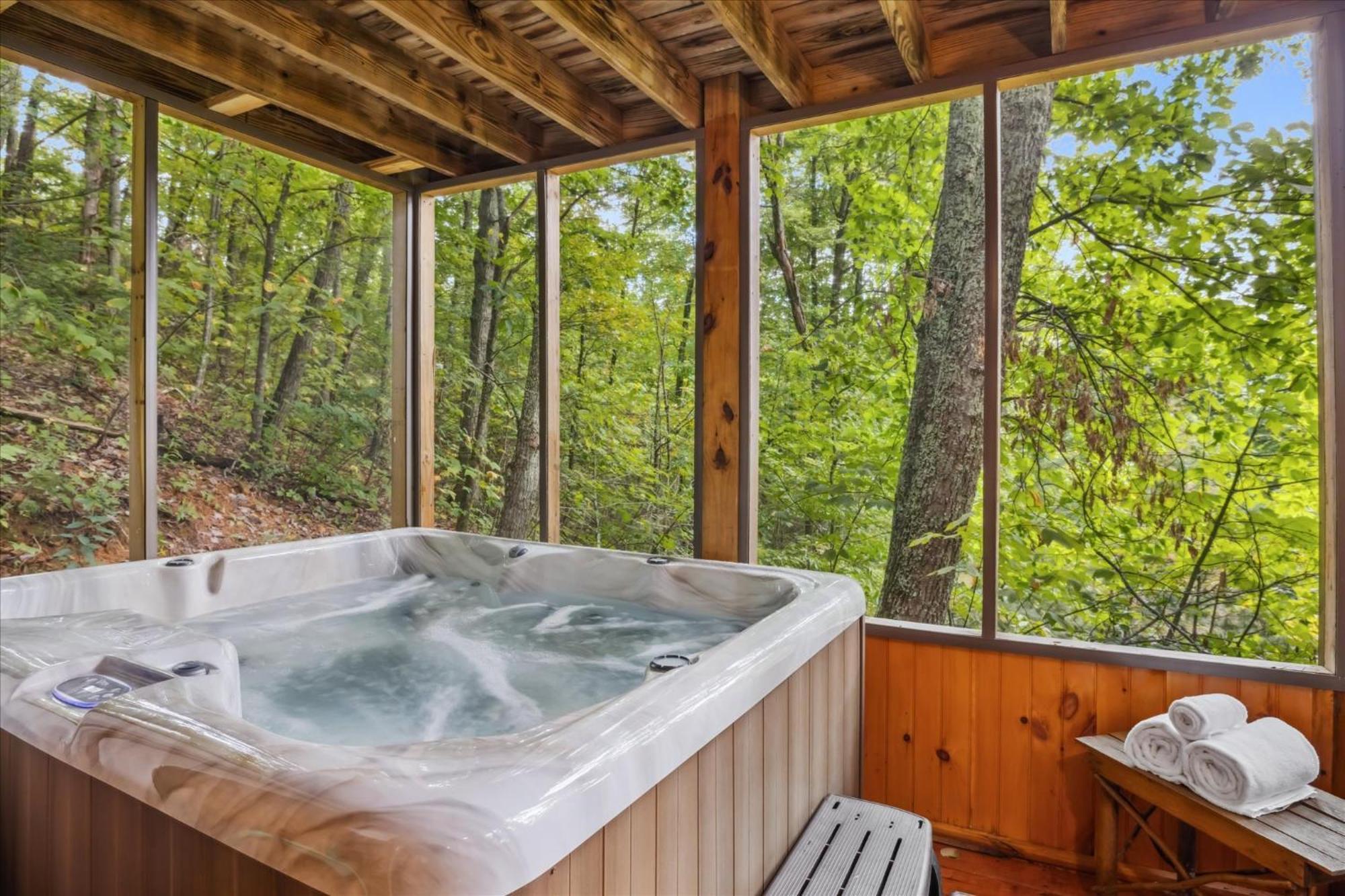 Views, Game Room And Hot Tub Bearway To Heaven Sevierville Esterno foto