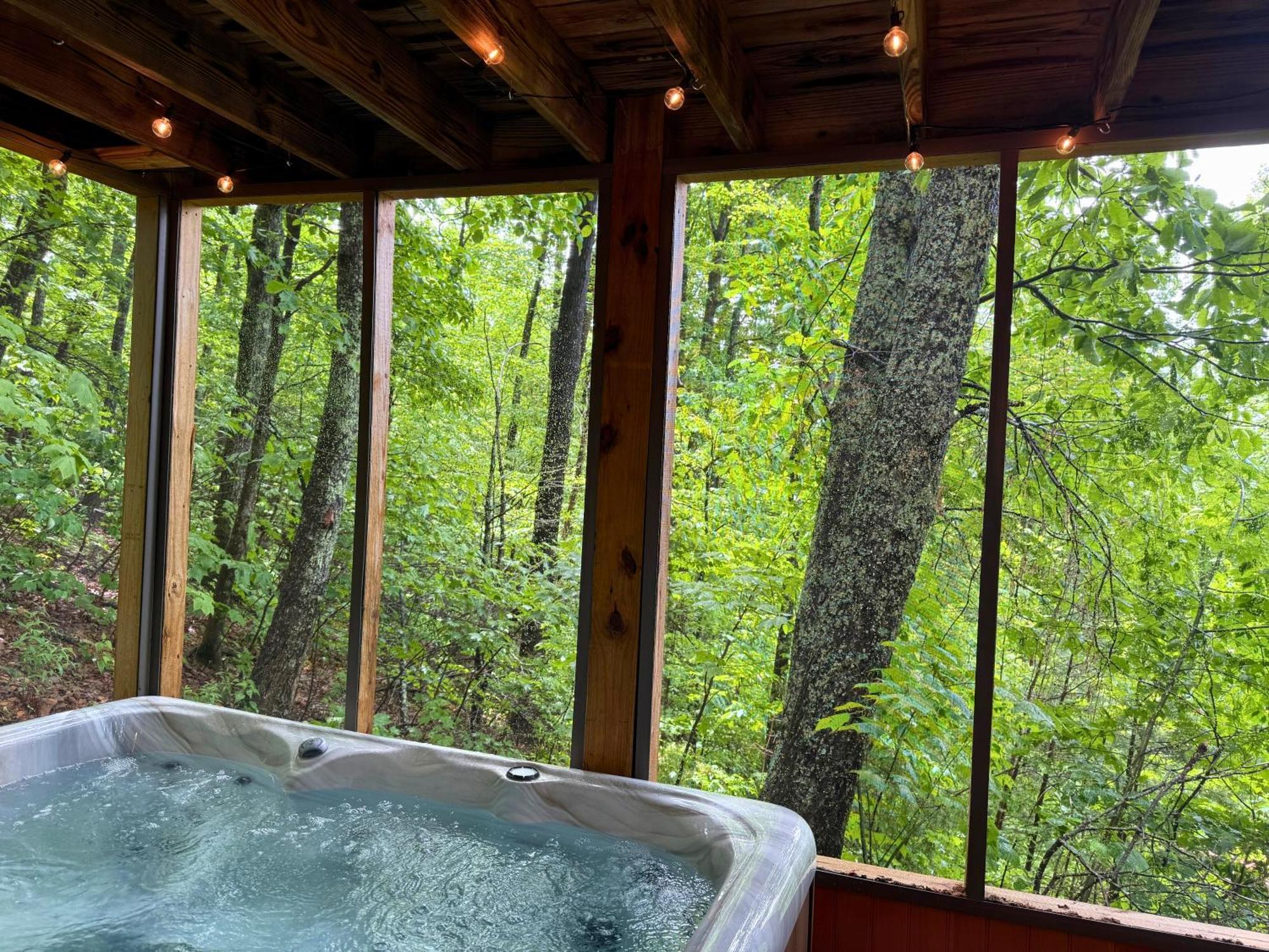 Views, Game Room And Hot Tub Bearway To Heaven Sevierville Esterno foto